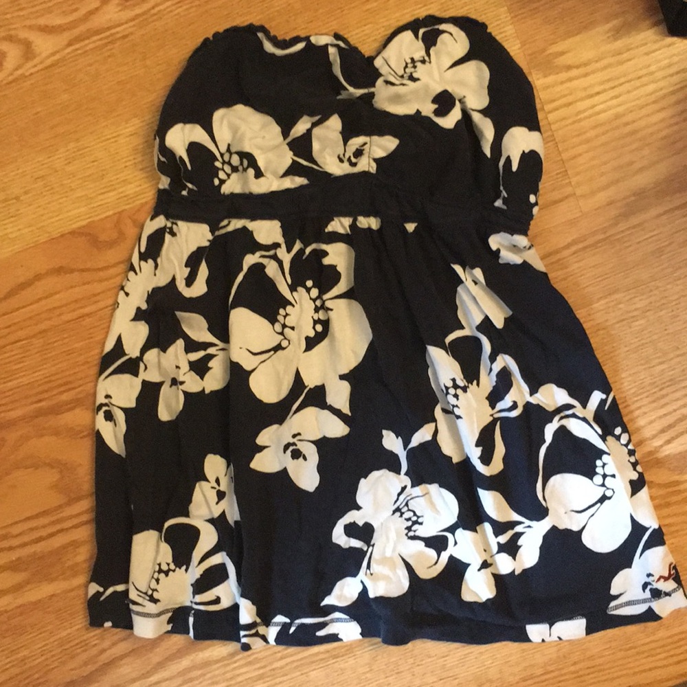 Strapless Hollister Top